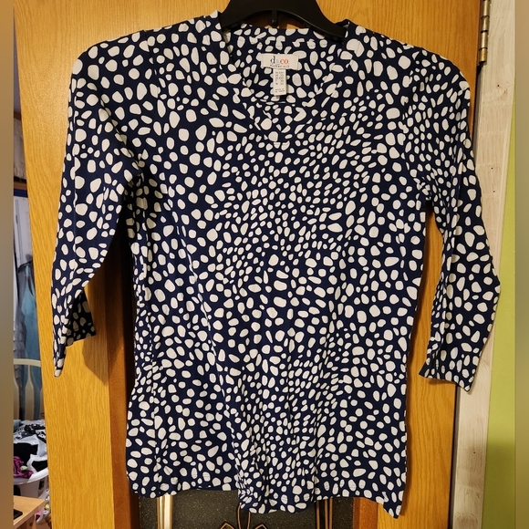 Denim And Co Essentials Perfect Jersey set of two V-necks. Size xxsmall. Nwot - Picture 3 of 4